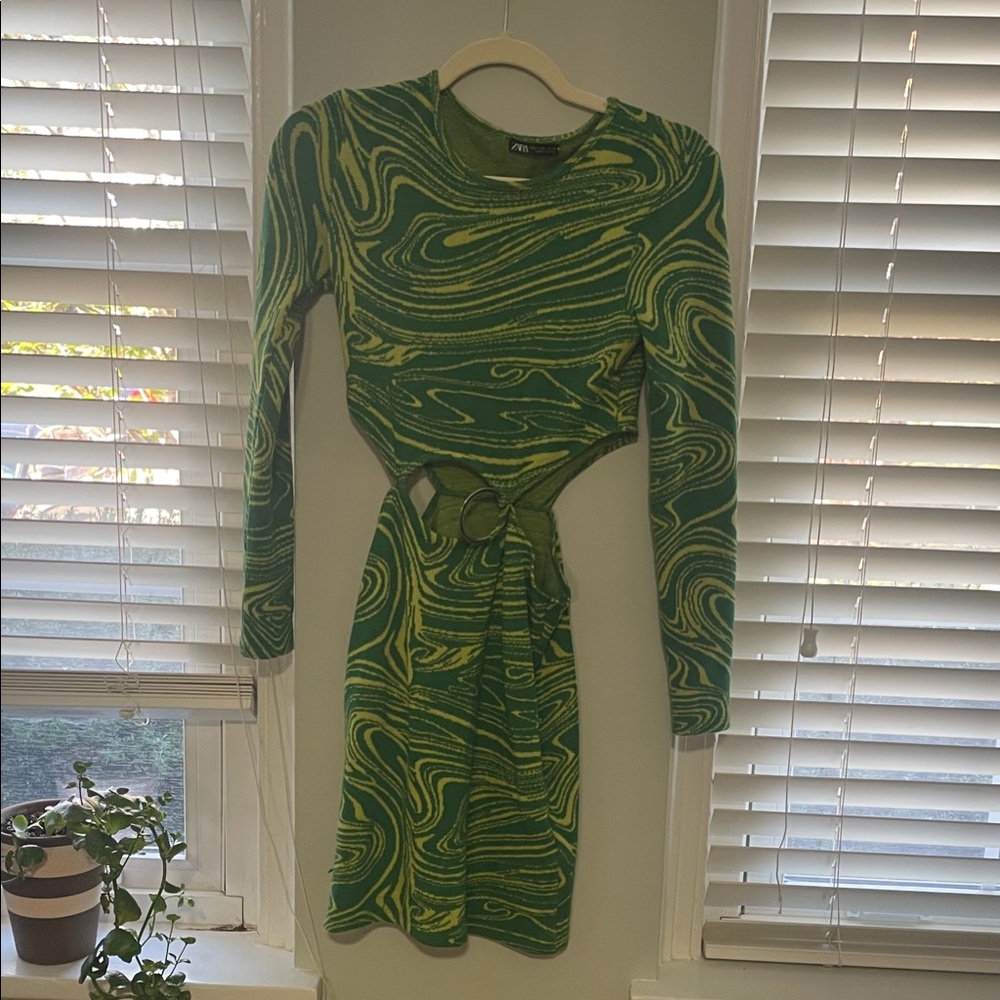 Zara Green and Yellow Swirl Long Sleeve Dress